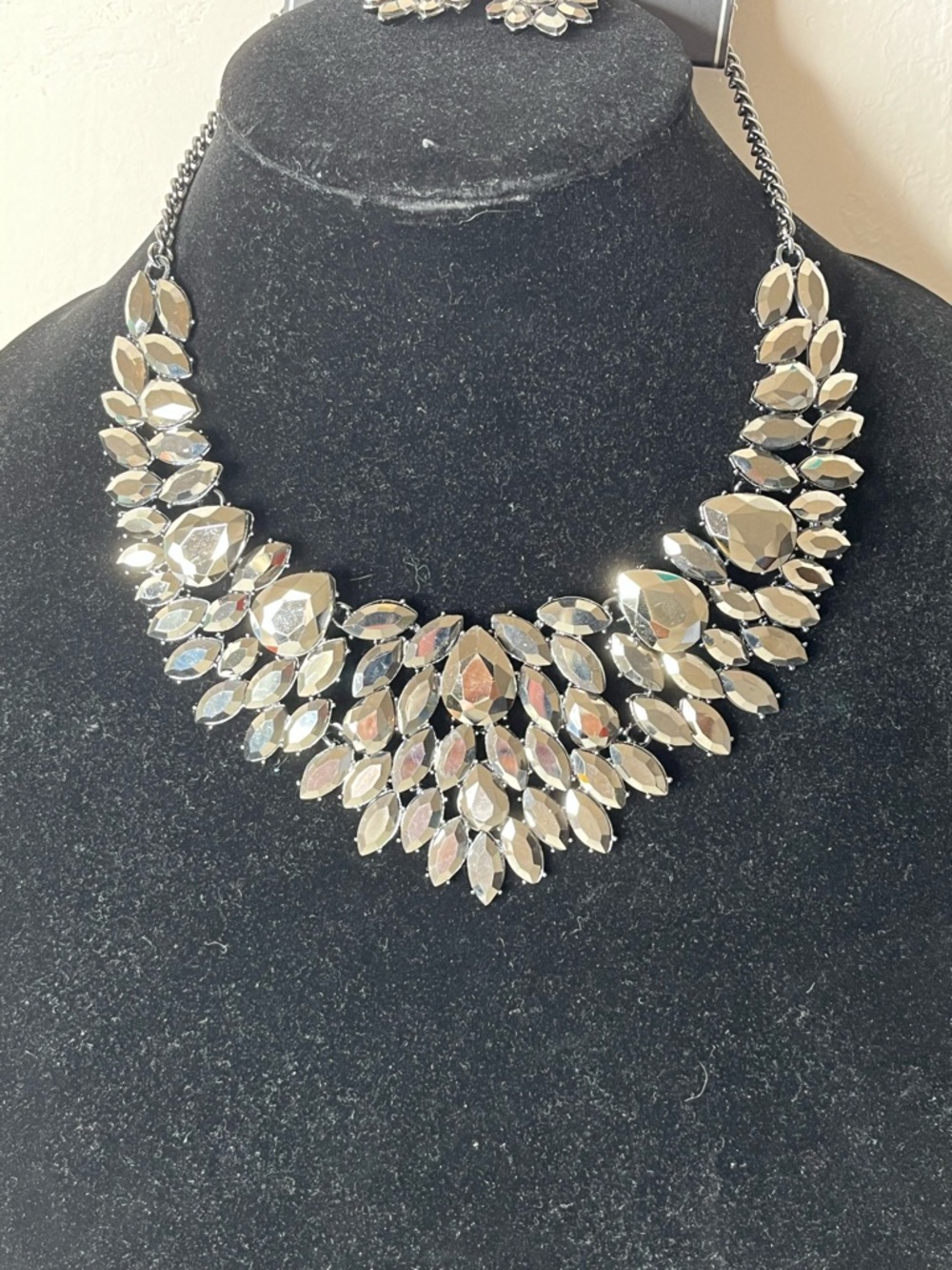 paparazzi Silver Crystal Petal Bib Necklace